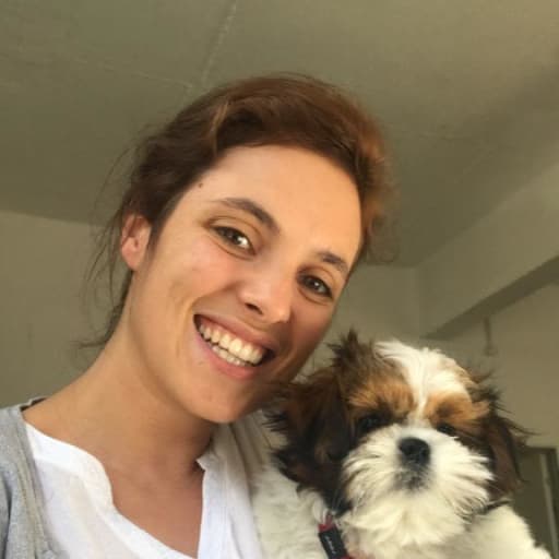 Profile image for pet sitter Julia