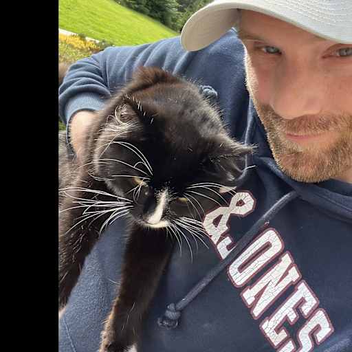 Profile image for pet sitters Joseph & Tatiane