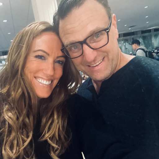 Profile image for pet sitters teri & Greg