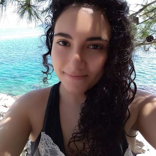 Profile image for pet sitter Julia