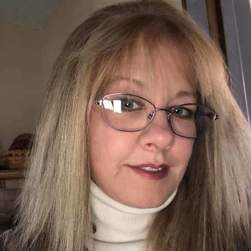 Profile image for pet sitter Lisa