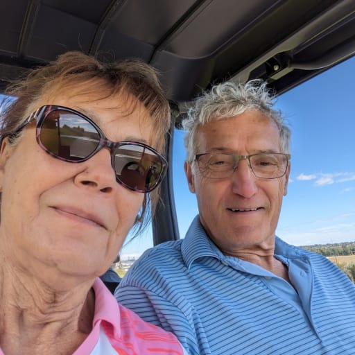 Profile image for pet sitters Elaine & Clem