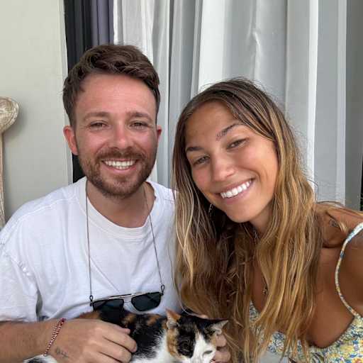 Profile image for pet sitters Emmi & Steven