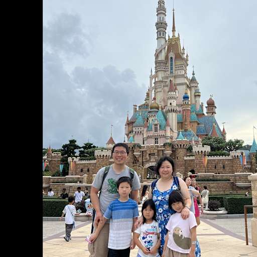 Profile image for pet sitters Wa Wa & Ziyuan