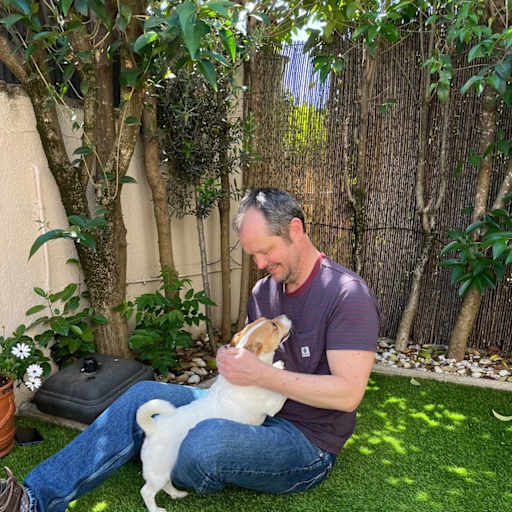Profile image for pet sitters Steven Don & Cristina