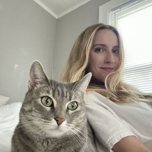 Profile image for pet sitter Laura