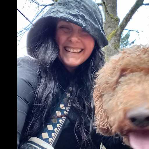 Profile image for pet sitter Jalina & Evan