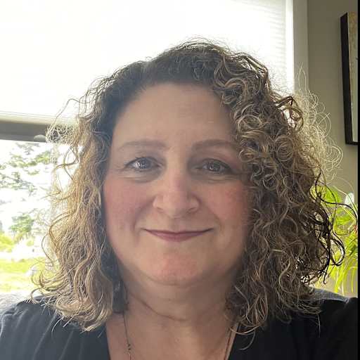 Profile image for pet sitter Laurie