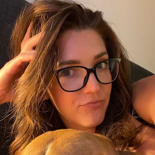 Profile image for pet sitter Nina