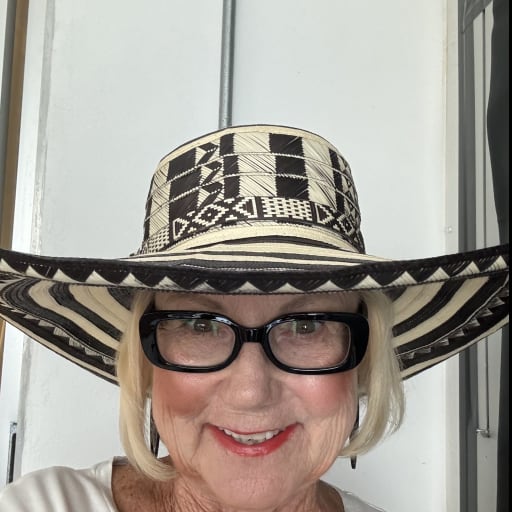 Profile image for pet sitter Florence
