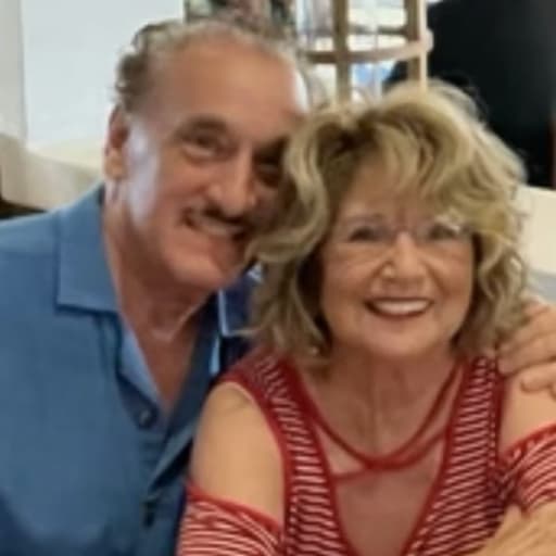 Profile image for pet sitters johnny & Cecelia Berardi