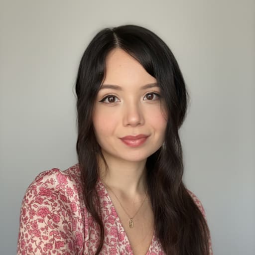 Profile image for pet sitter Lou-Anh