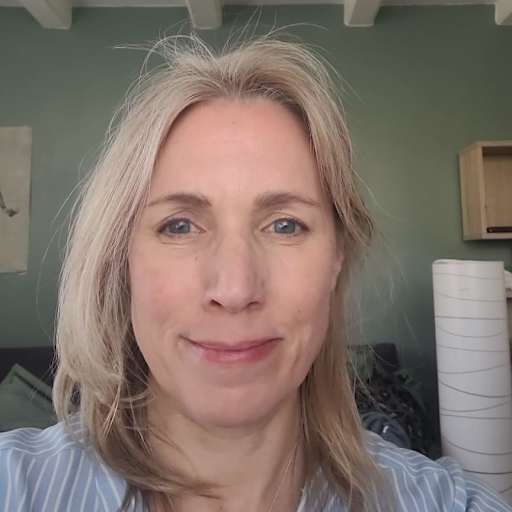 Profile image for pet sitter Linda