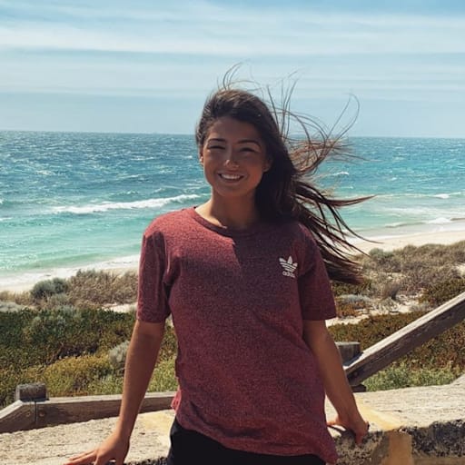 Profile image for pet sitter Bruna