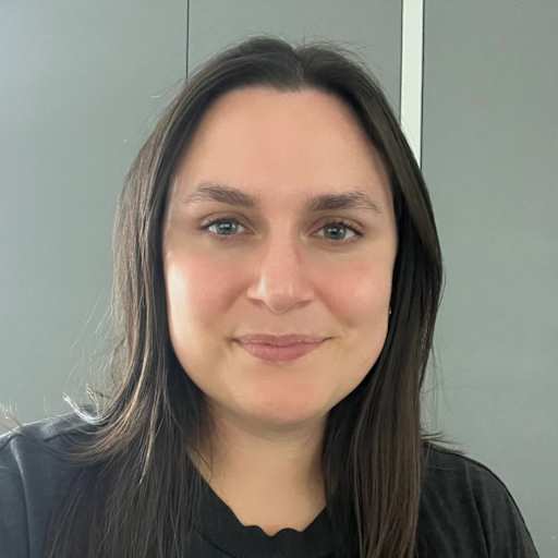 Profile image for pet sitter Tina