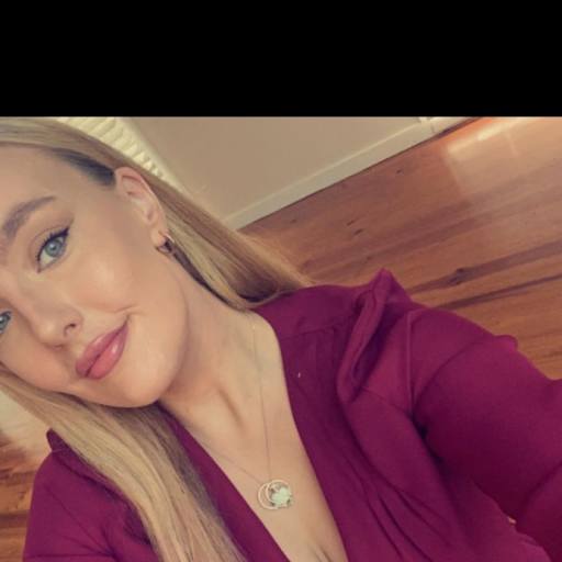 Profile image for pet sitter Erin