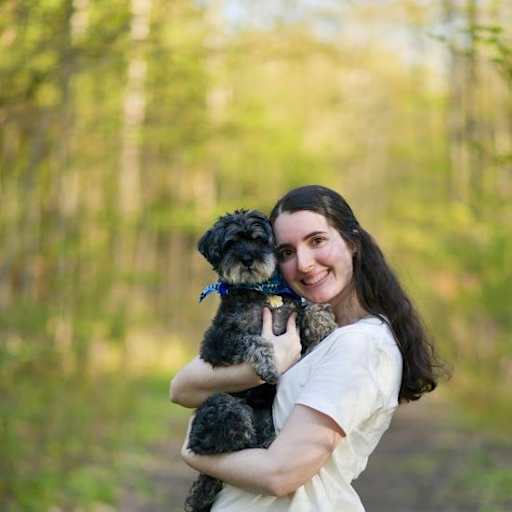 Profile image for pet sitter Jenine