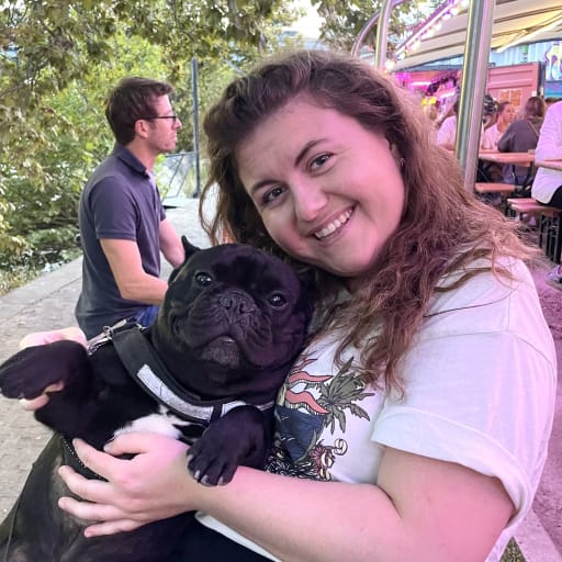 Profile image for pet sitter Laura