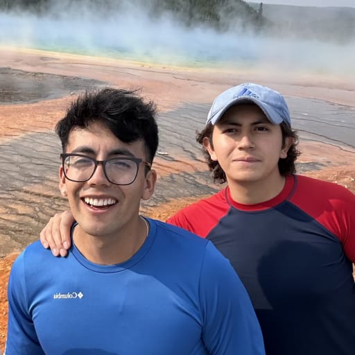Profile image for pet sitters Daniel & Santiago