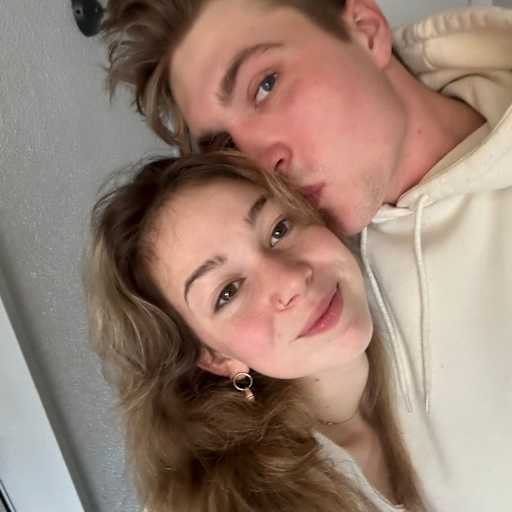 Profile image for pet sitters Silas & Anina