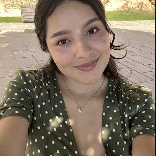 Profile image for pet sitter Daniela
