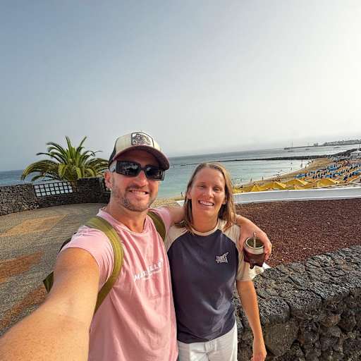 Profile image for pet sitters sofia & Juan Manuel