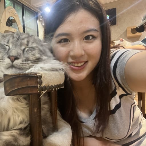 Profile image for pet sitter Evelyn