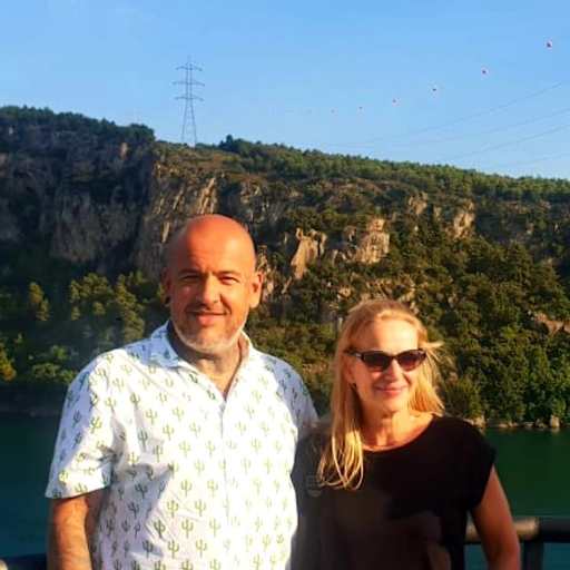 Profile image for pet sitters Germa & Jesús