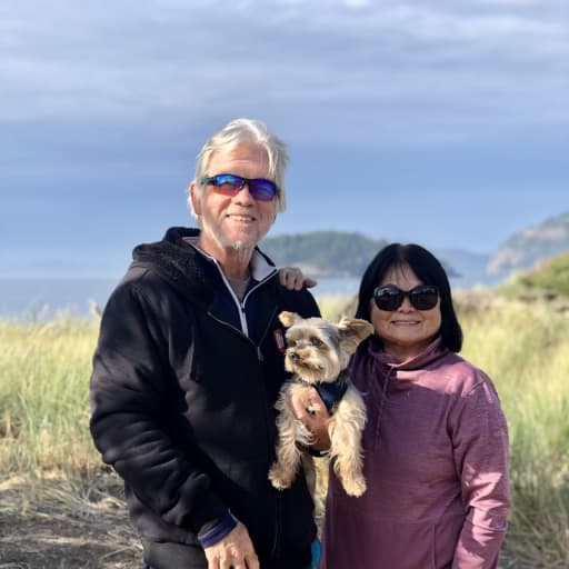 Profile image for pet sitters Bob & Kai & Bob