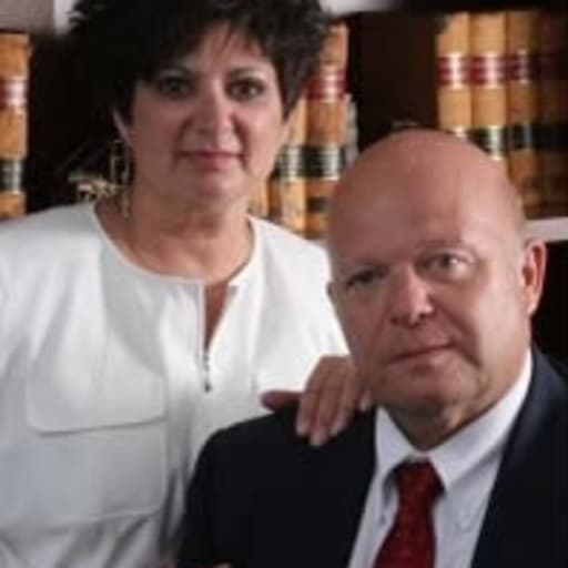 Profile image for pet sitters Russ & Michelle 