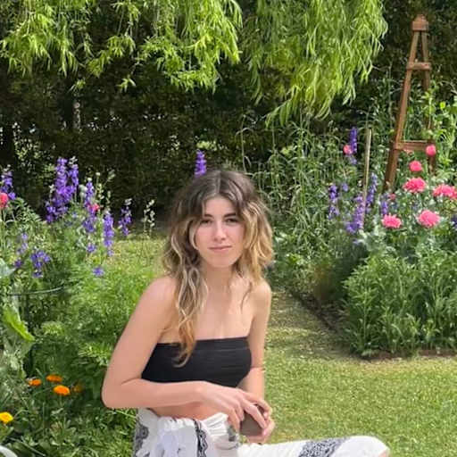 Profile image for pet sitter Carmela