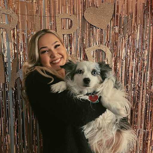 Profile image for pet sitter Ava