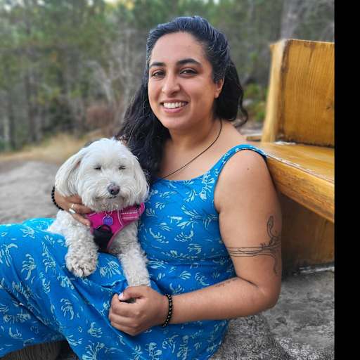 Profile image for pet sitter Emmy