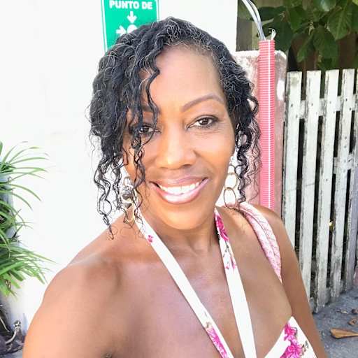 Profile image for pet sitter Tonii