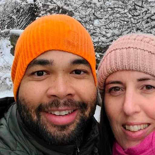 Profile image for pet sitters Caroline & David