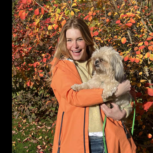 Profile image for pet sitter Lori Lee