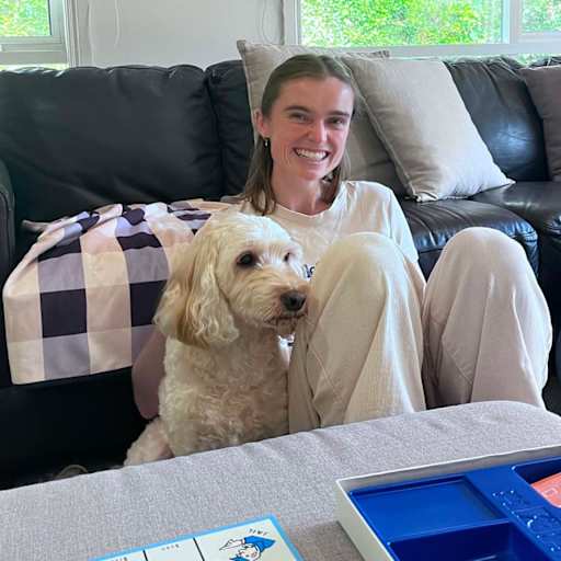 Profile image for pet sitter Elise