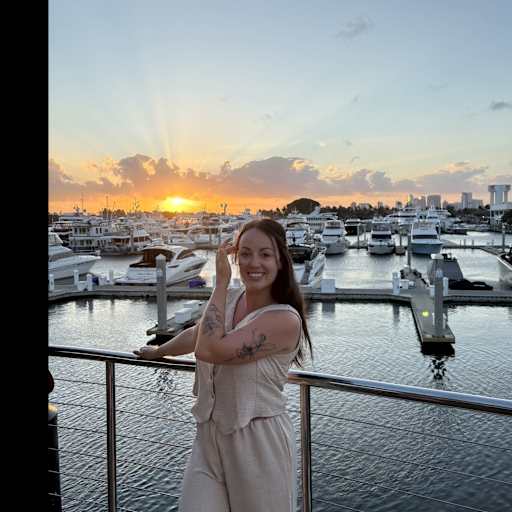 Profile image for pet sitter Marie-Josee