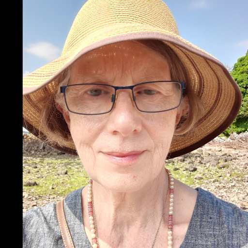 Profile image for pet sitter nicole