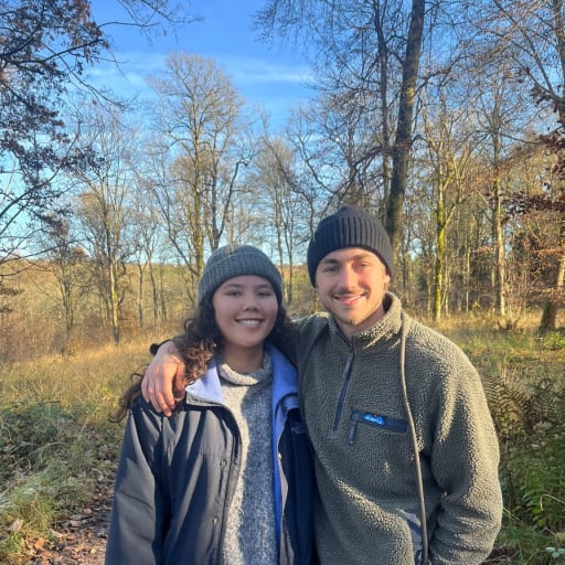 Profile image for pet sitters Emi & Tom