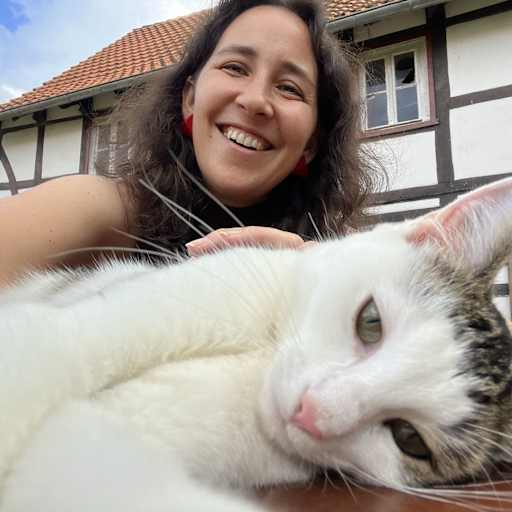 Profile image for pet sitters Daria & Vicente