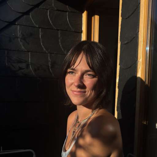 Profile image for pet sitter Lea