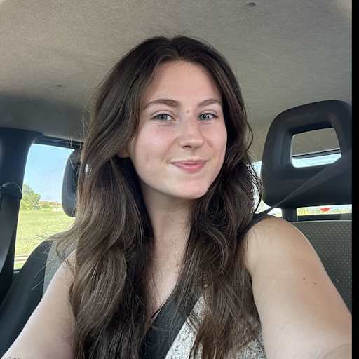 Profile image for pet sitter Caroline