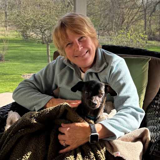 Profile image for pet sitters Lorri & Kevin