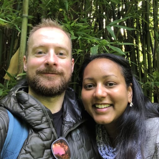 Profile image for pet sitters Dina & Brian