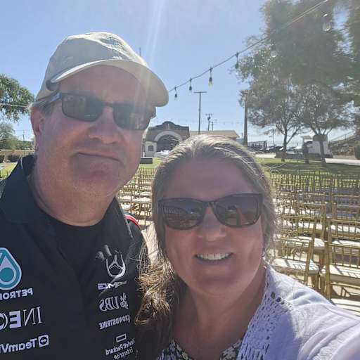 Profile image for pet sitters Shelley & Jon