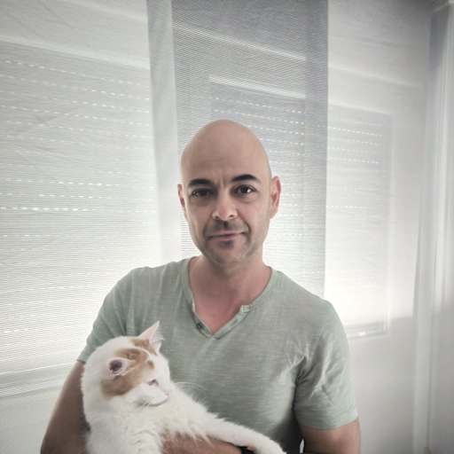 Profile image for pet sitter Enrique
