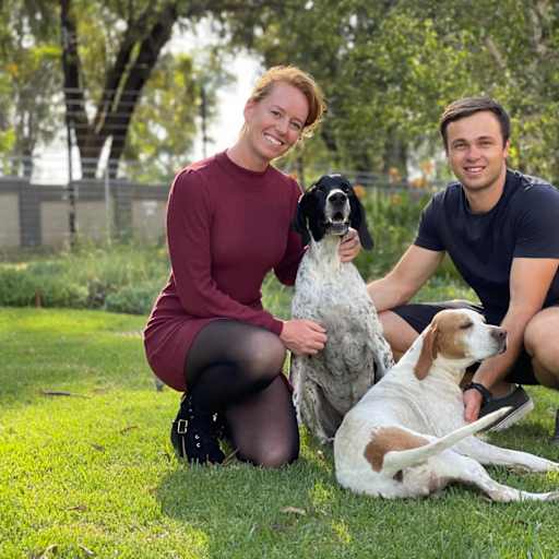 Profile image for pet sitters Jacques & Lizzi
