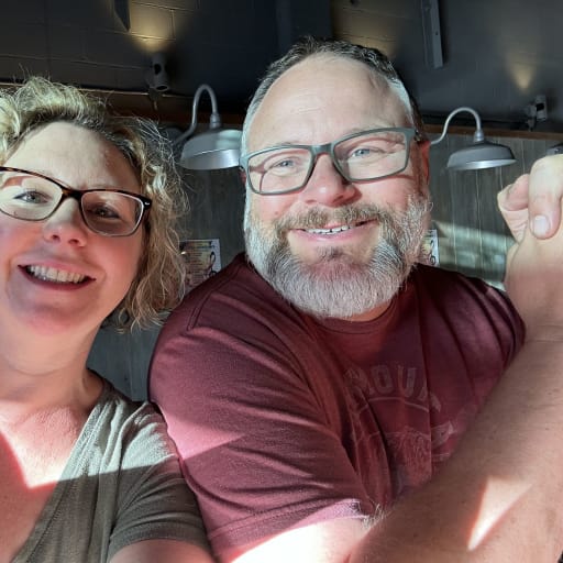 Profile image for pet sitters Erin & Scott