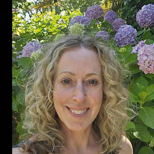 Profile image for pet sitter Kimberly